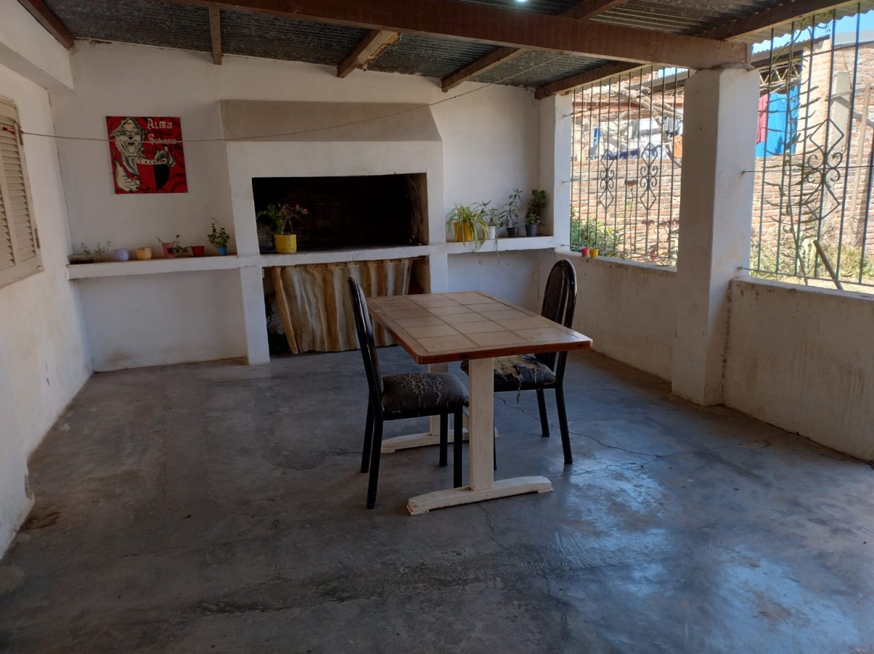 Casa en venta en San justo, Santa Fe  con local comercial 