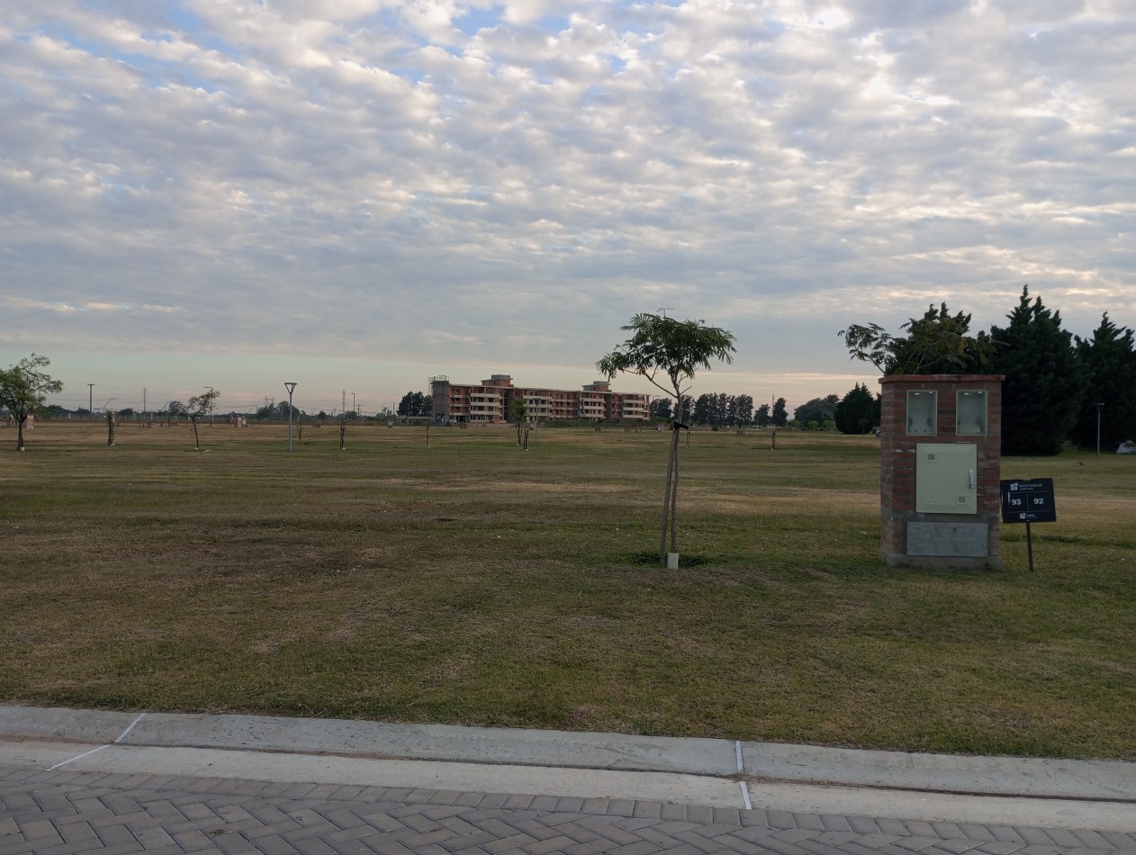 Terreno a la venta en Santomas pueblo verde ! 