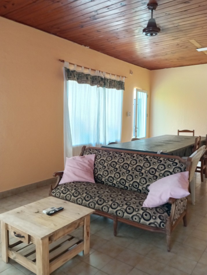Casa con gran terreno a la venta en San Carlos Sud 