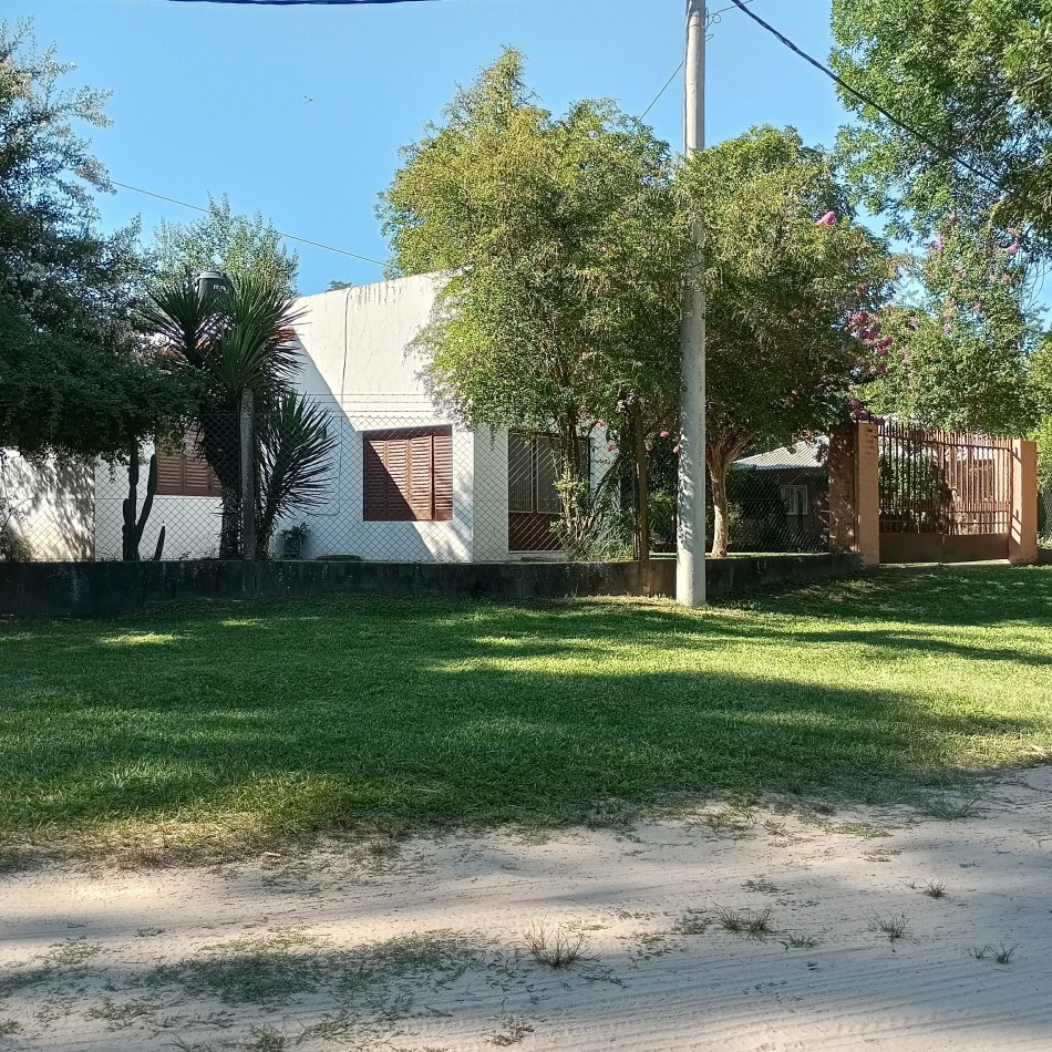 En venta Casa quinta con pileta en Arroyo leyes km 13  