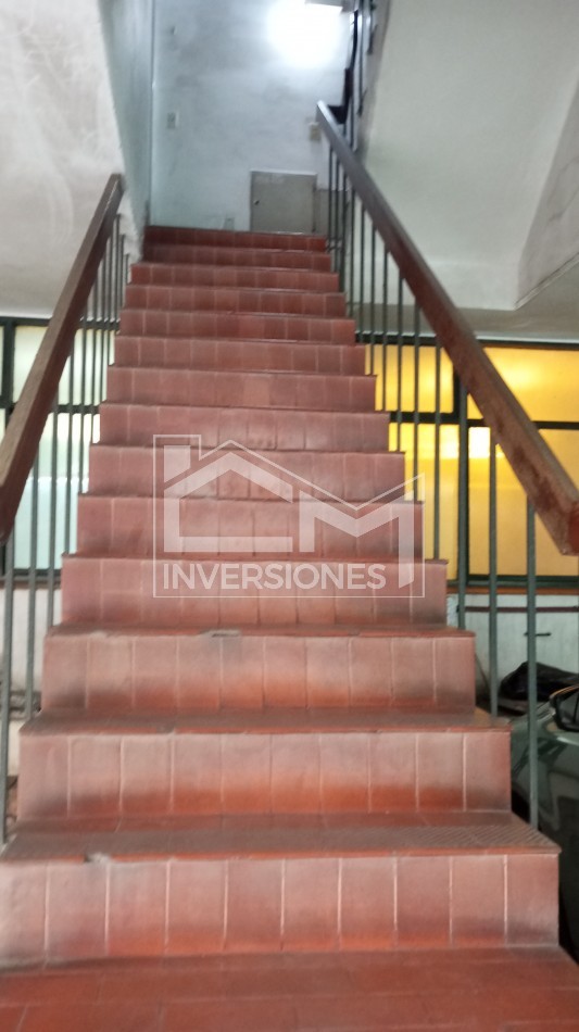 Departamento con dos dormitorios y cochera a la venta en zona centro Santa fe capital