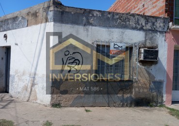 Casa  en esquina para reformar  a media cuadra de Av. Gorriti 